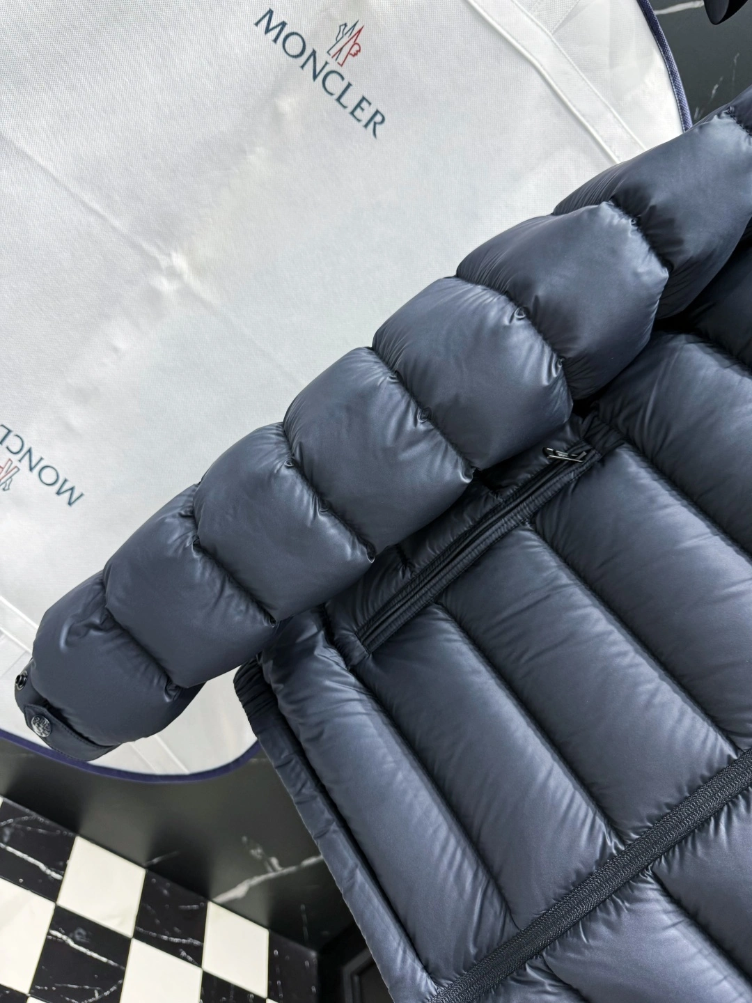 wg.luxury- 7o9385r Down jacket 95 white duck down item:E-F000J2411